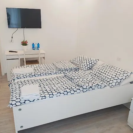 Modern With Private Bathroom