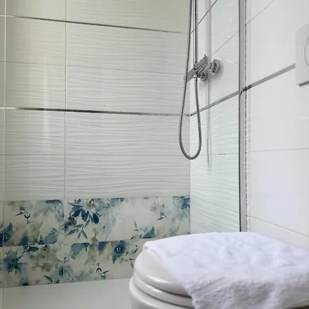 Modern With Private Bathroom Gæstehus Trento